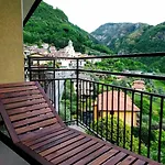 Casa Blu: Refurbished, Amazing View - Apartmán