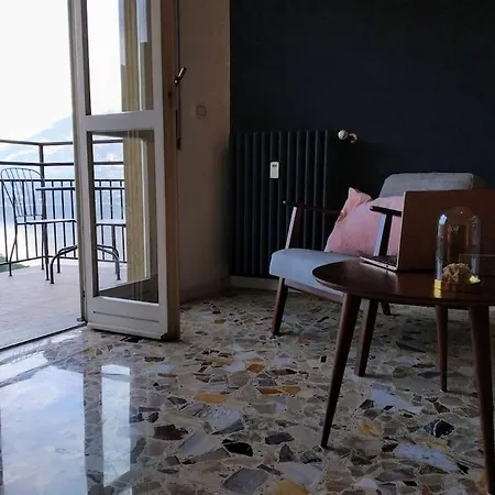 Lägenhet Casa Blu: Refurbished, Amazing View - Perledo