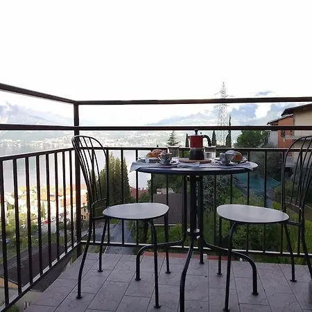 Casa Blu: Refurbished, Amazing View -