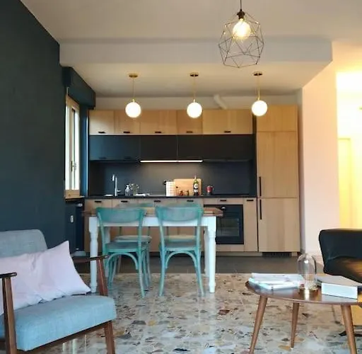 Appartement Casa Blu: Refurbished, Amazing View - Perledo
